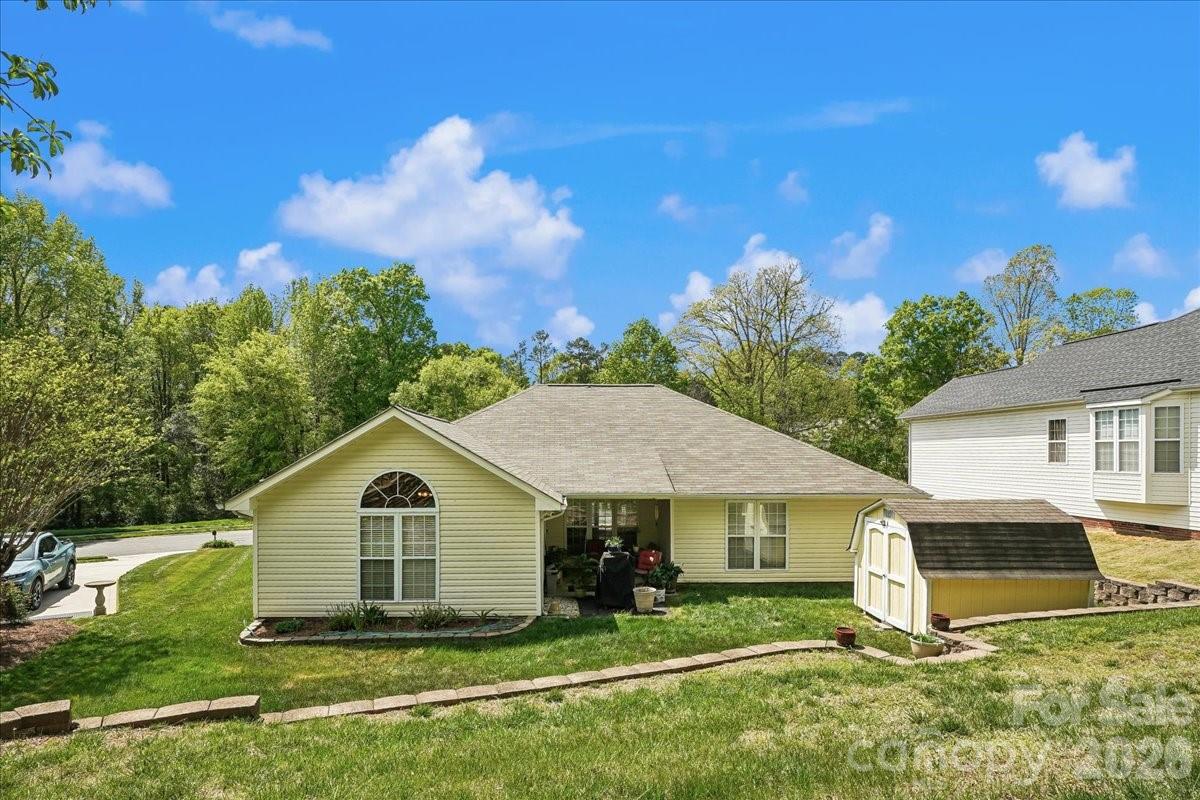 2127 Candlelight Woods Drive Matthews NC 28105