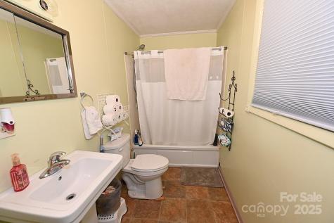 478 Foxwood Drive Marion NC 28752