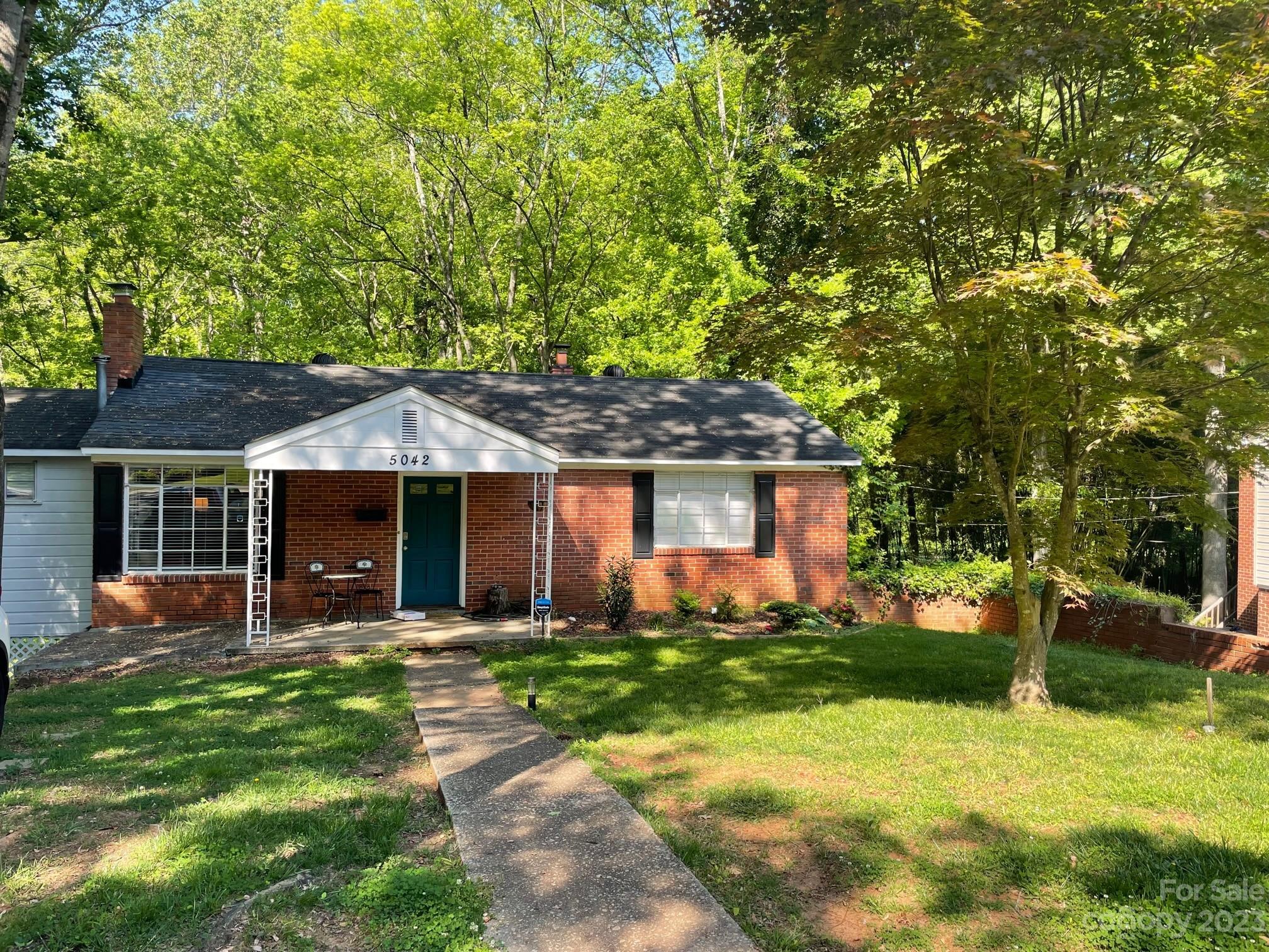 5042 Valley Stream Road Charlotte NC 28209