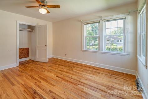 37 Taft Avenue Asheville NC 28803