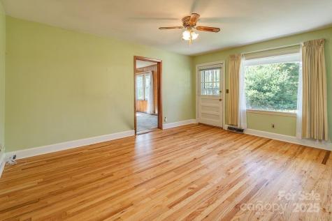 37 Taft Avenue Asheville NC 28803