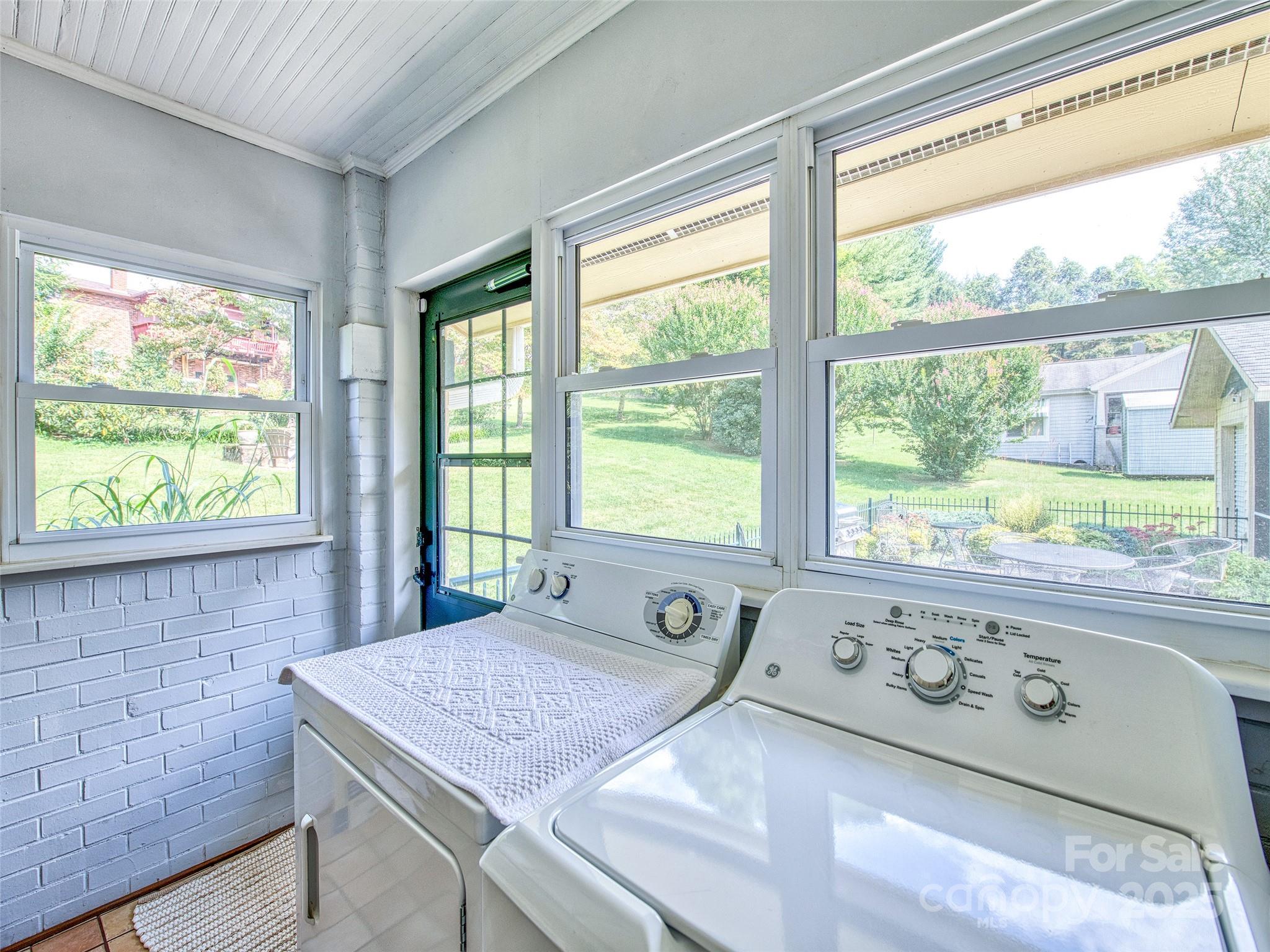 85 E Marshall Street Waynesville NC 28786