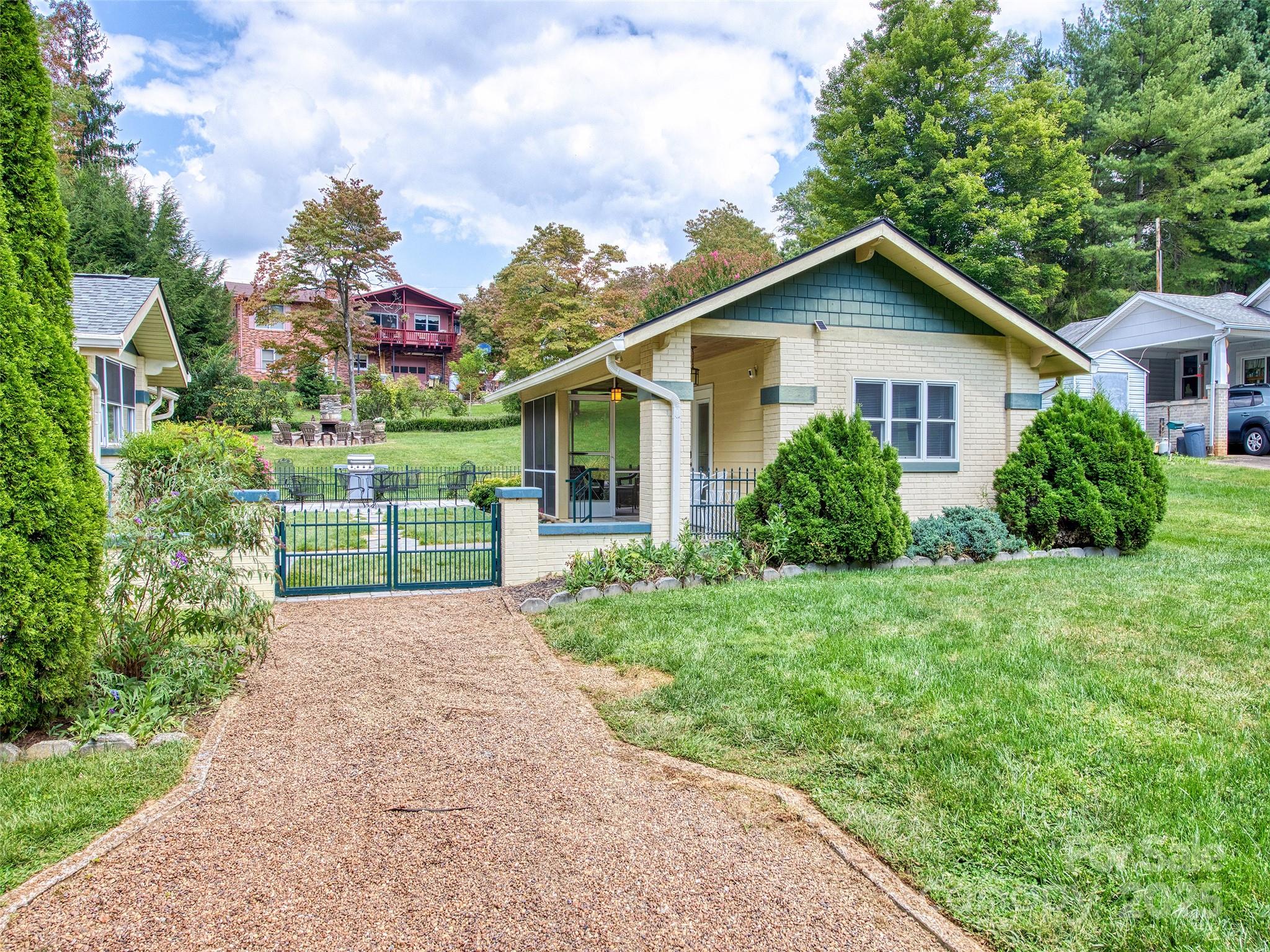 85 E Marshall Street Waynesville NC 28786