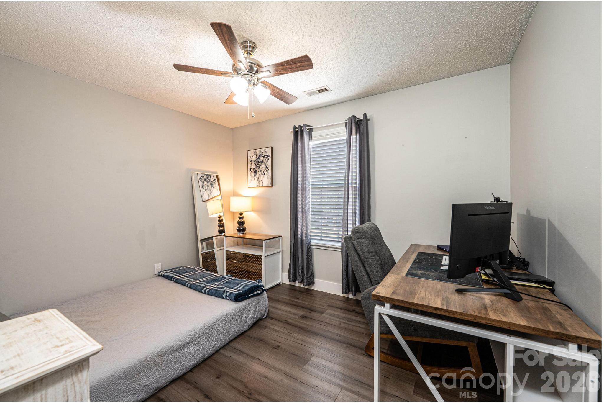 1896 Bakers Glade Lane Hickory NC 28602