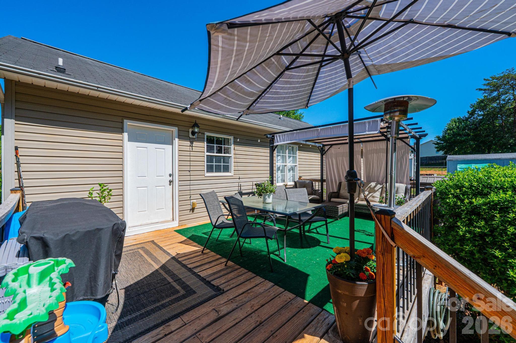 1896 Bakers Glade Lane Hickory NC 28602