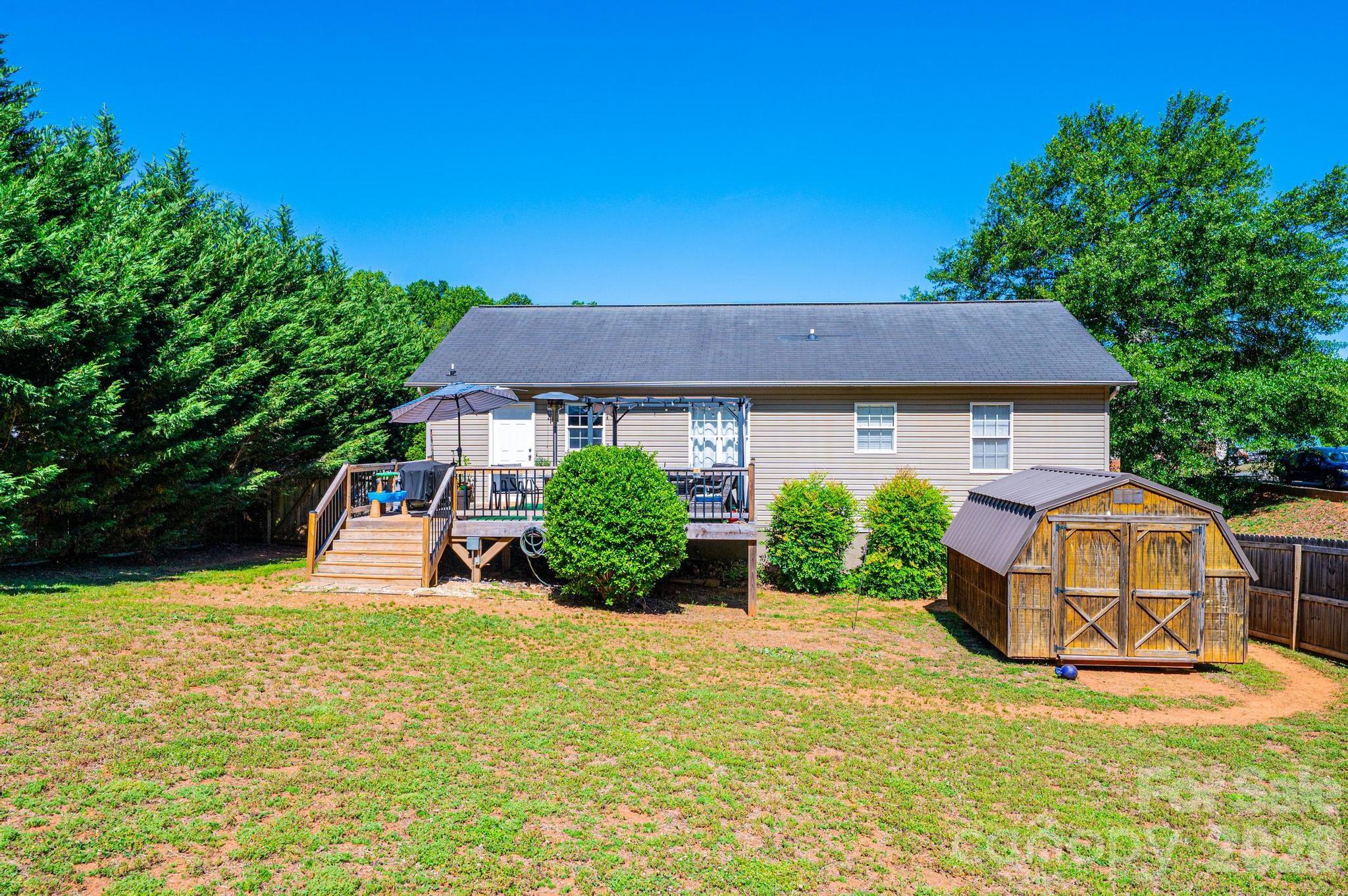 1896 Bakers Glade Lane Hickory NC 28602