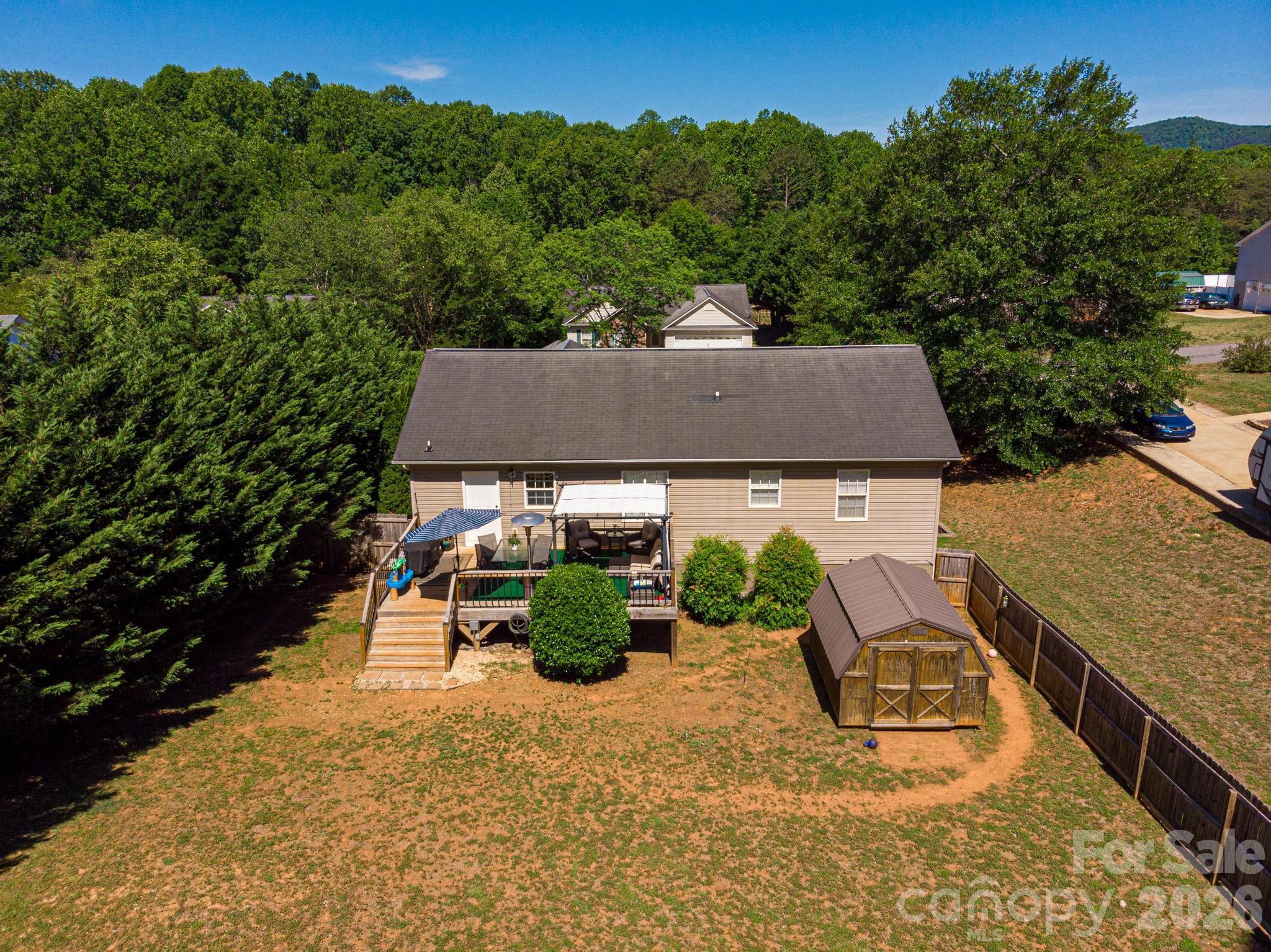 1896 Bakers Glade Lane Hickory NC 28602
