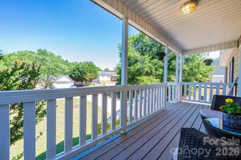 1896 Bakers Glade Lane Hickory NC 28602