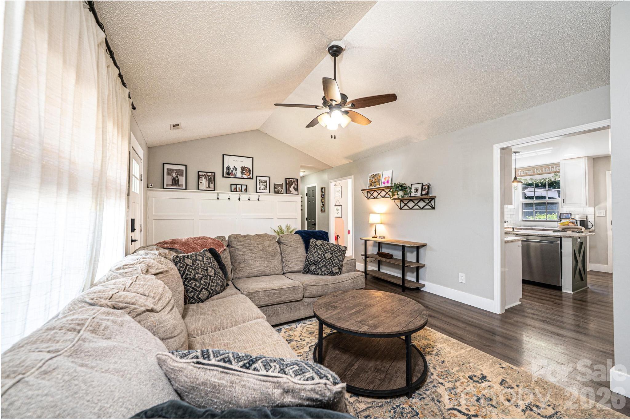 1896 Bakers Glade Lane Hickory NC 28602