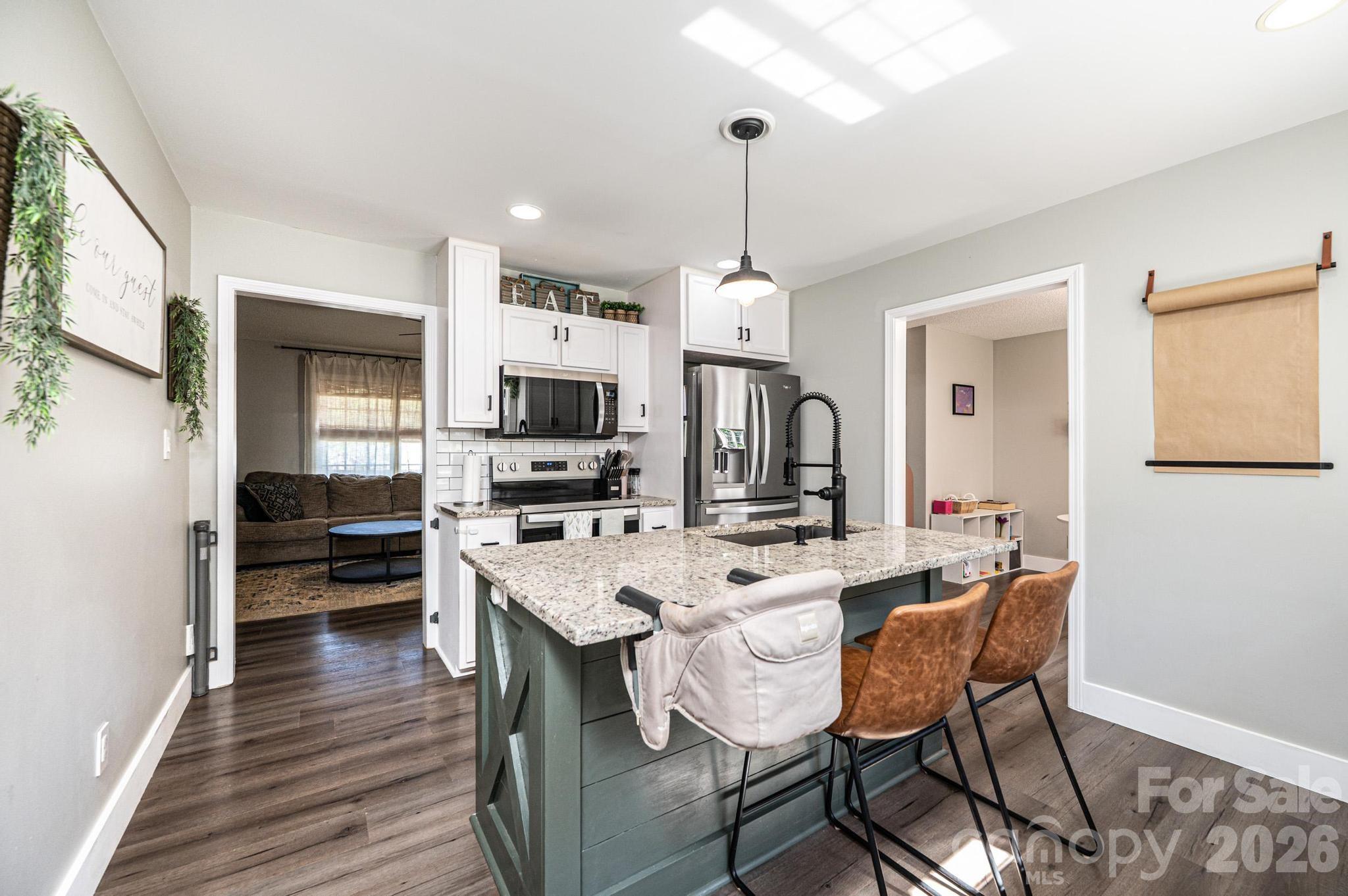 1896 Bakers Glade Lane Hickory NC 28602