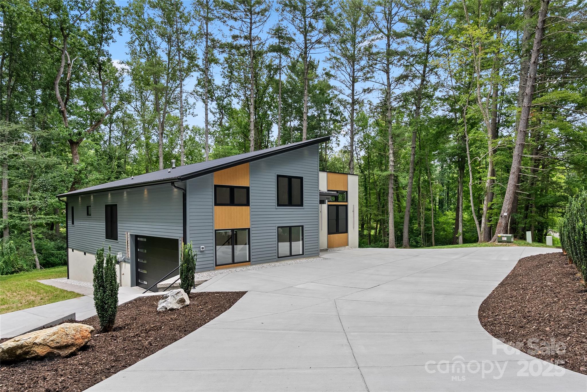 761 Weston Road Arden NC 28704