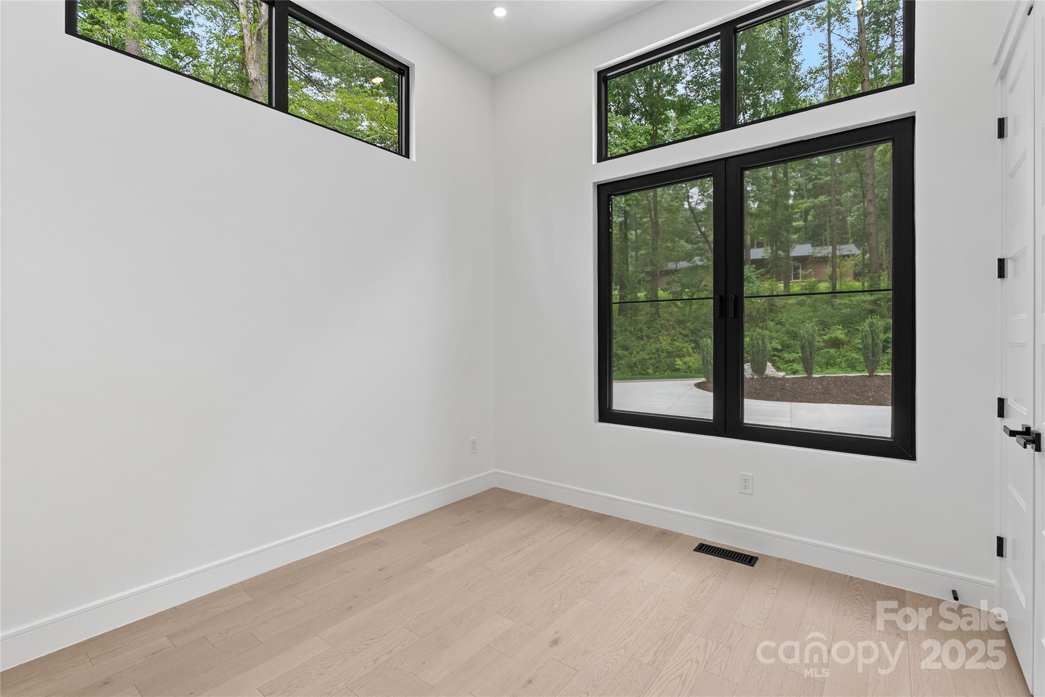 761 Weston Road Arden NC 28704