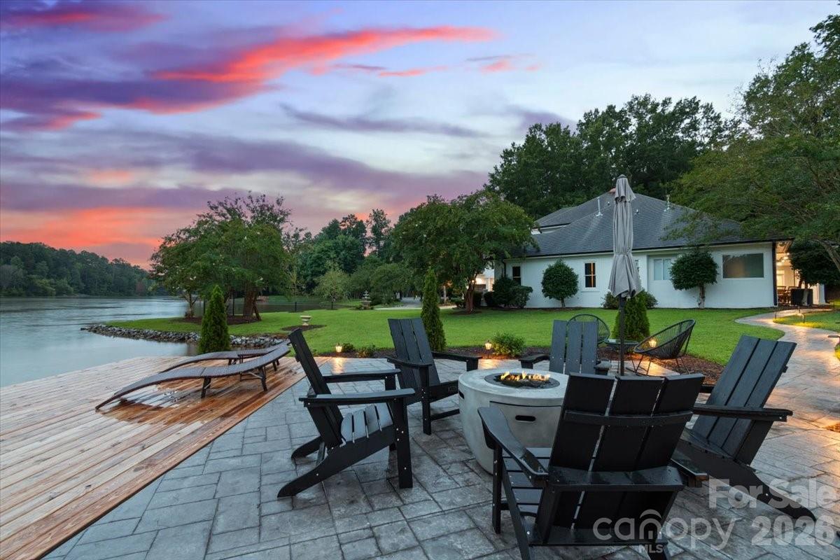 1337 Whispering Oaks Circle Matthews NC 28104