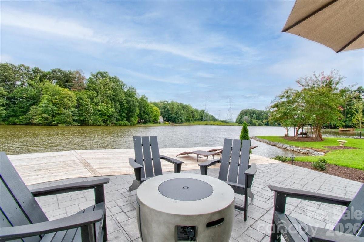 1337 Whispering Oaks Circle Matthews NC 28104