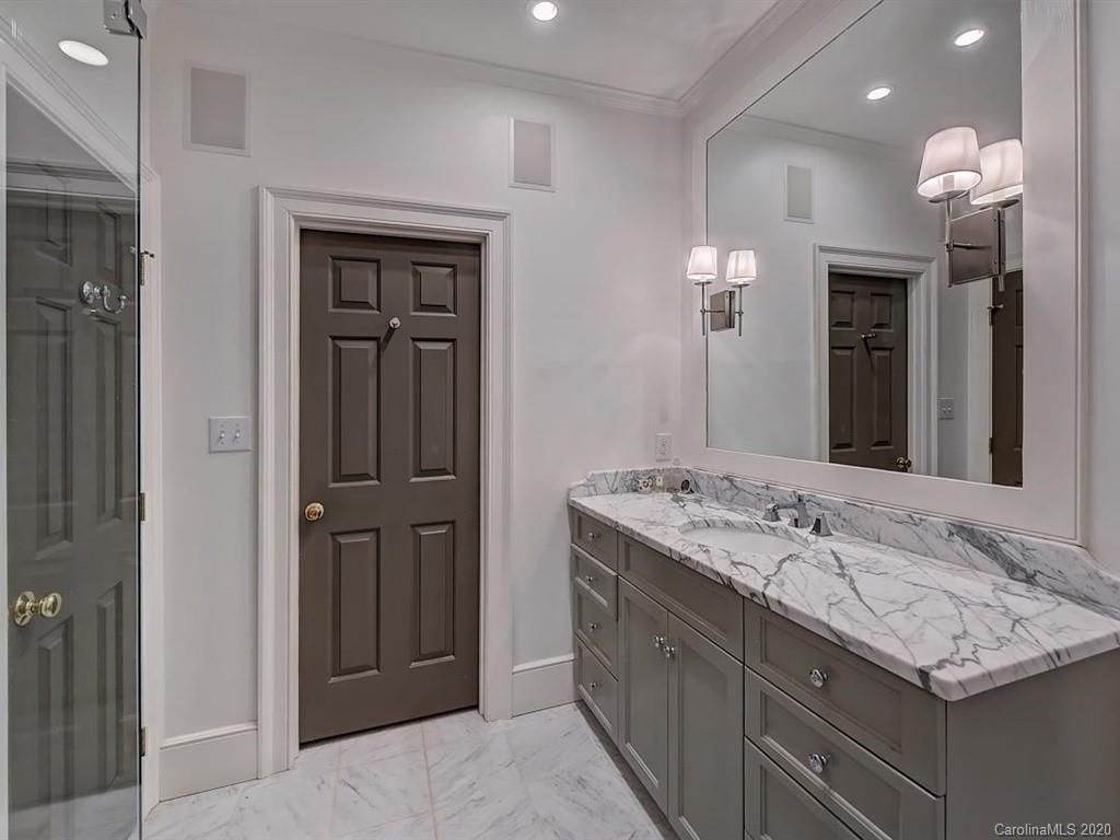 1225 Wareham Court Charlotte NC 28207