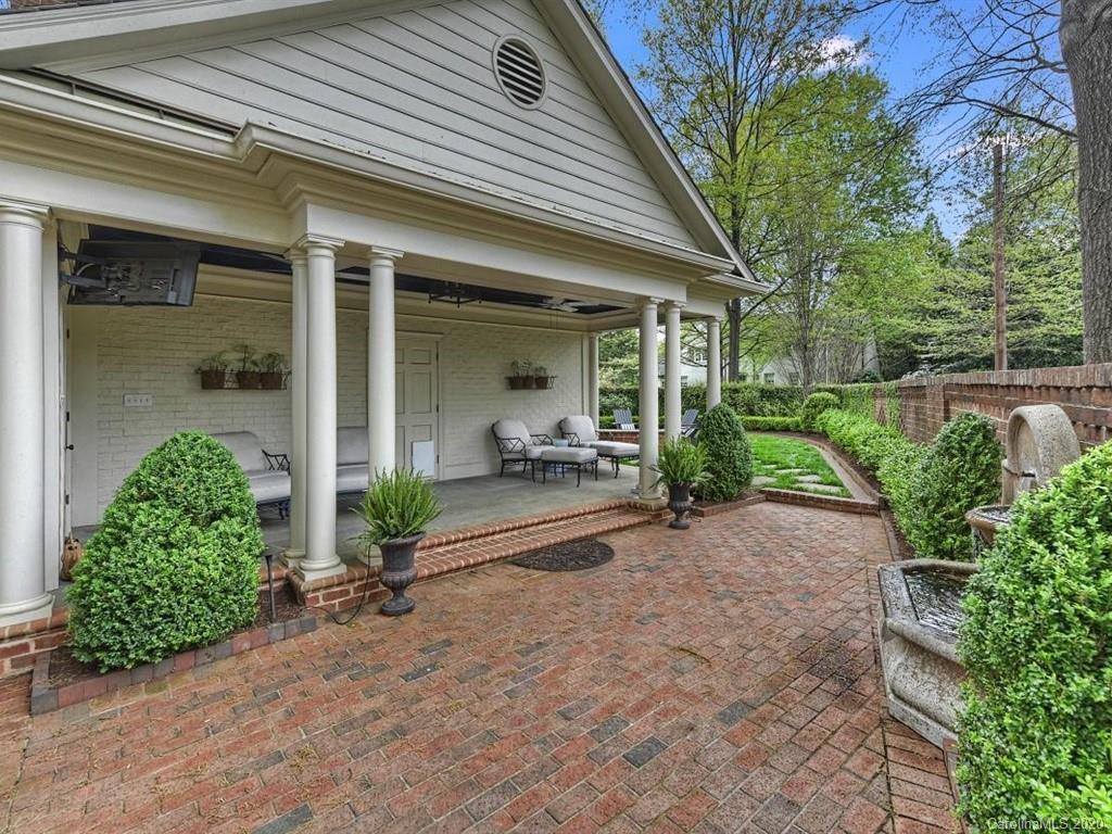 1225 Wareham Court Charlotte NC 28207