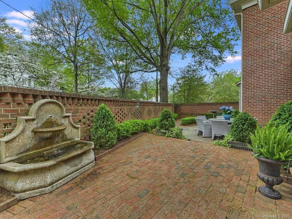 1225 Wareham Court Charlotte NC 28207