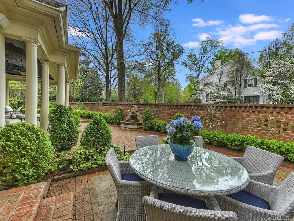 1225 Wareham Court Charlotte NC 28207