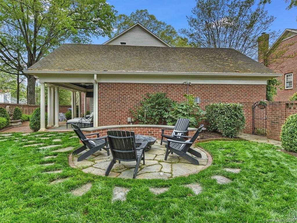 1225 Wareham Court Charlotte NC 28207