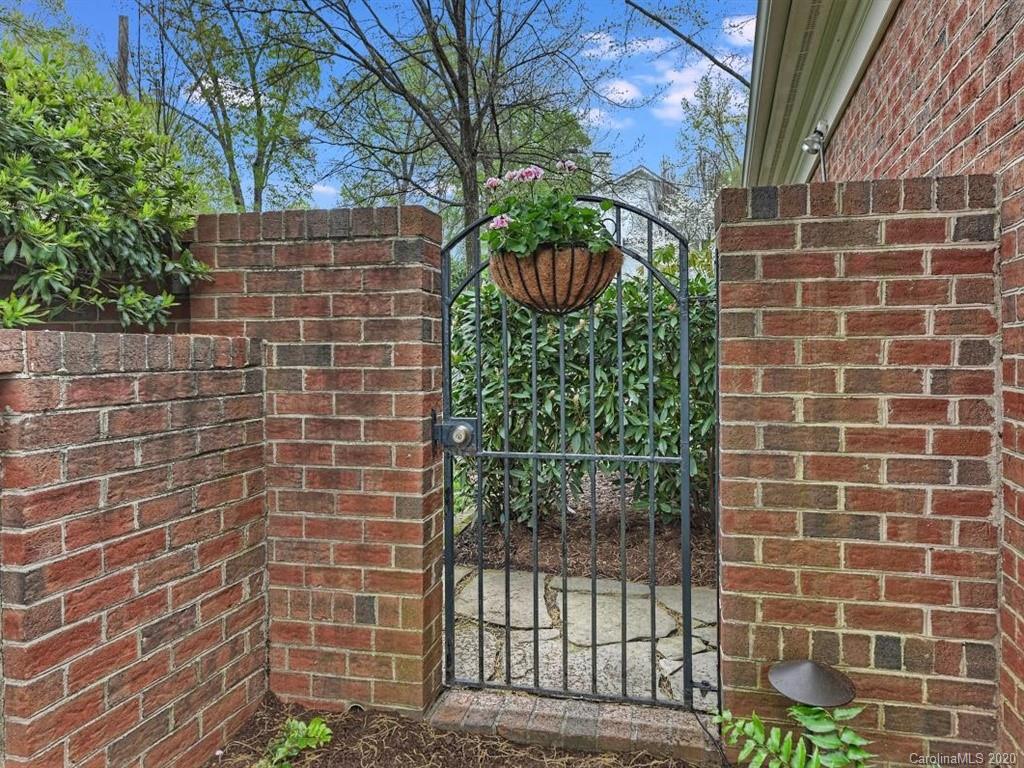 1225 Wareham Court Charlotte NC 28207