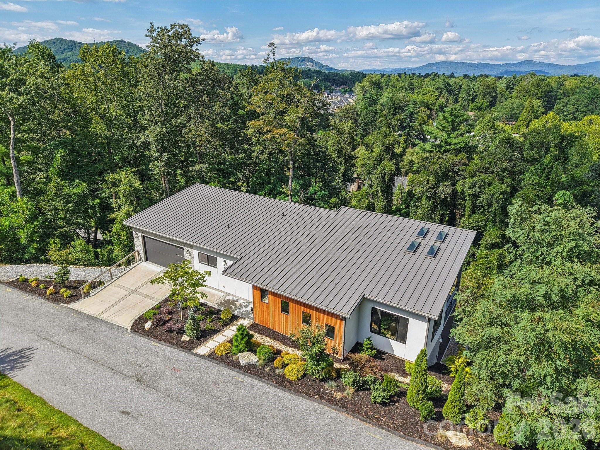 55 Laurel Spring Lane Hendersonville NC 28739