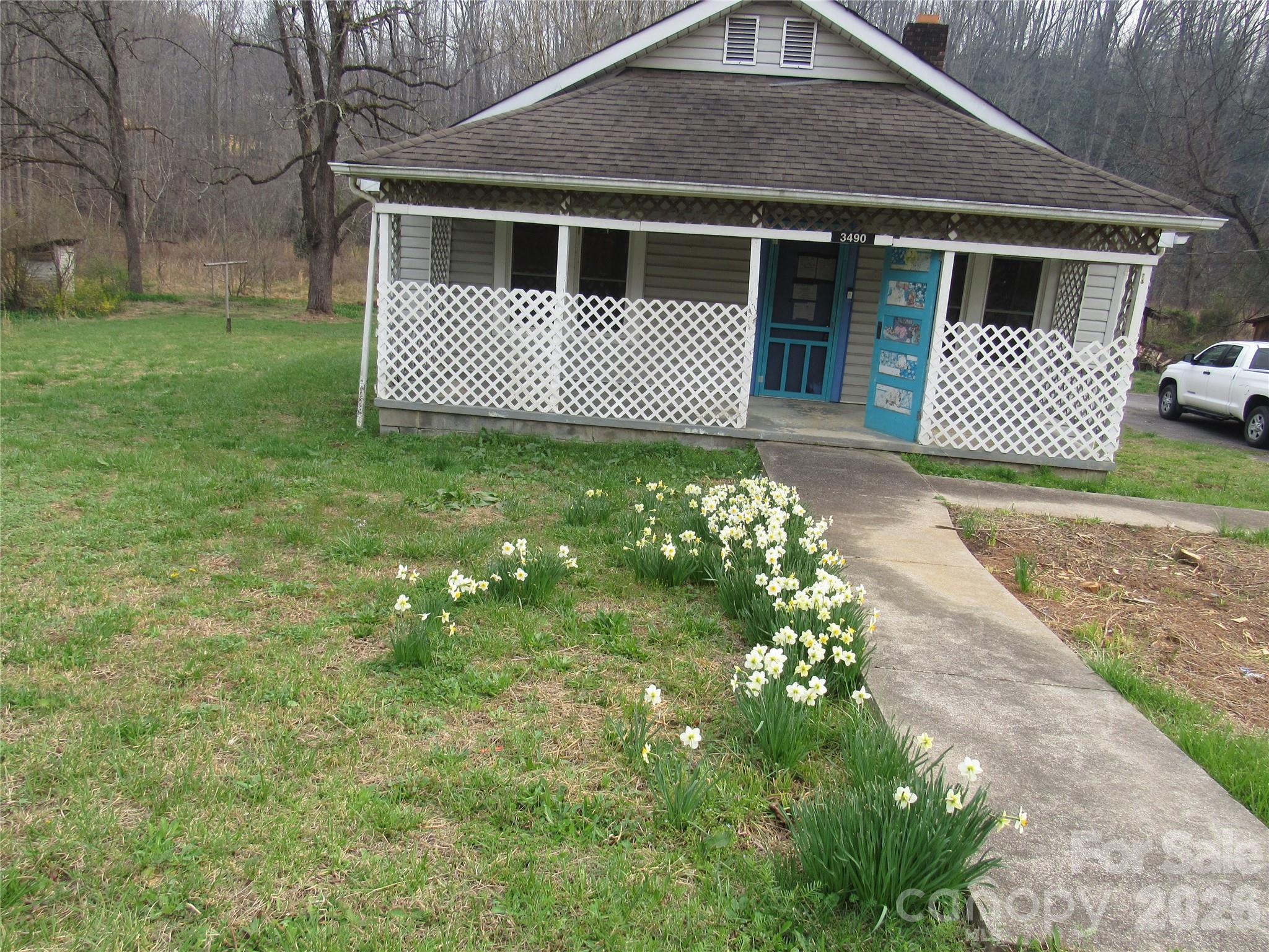3490 Us 70 Highway E Marion NC 28752