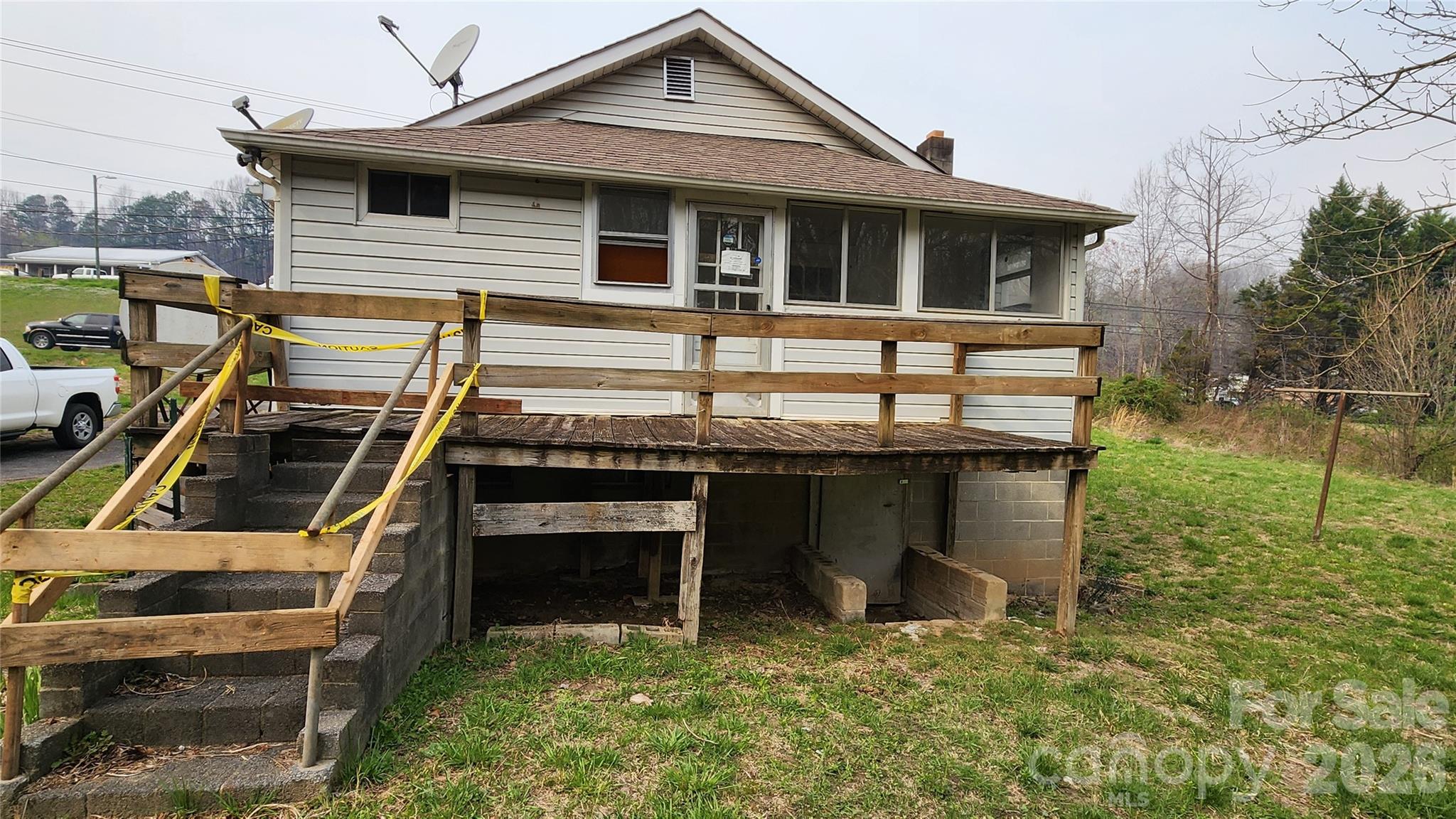 3490 Us 70 Highway E Marion NC 28752