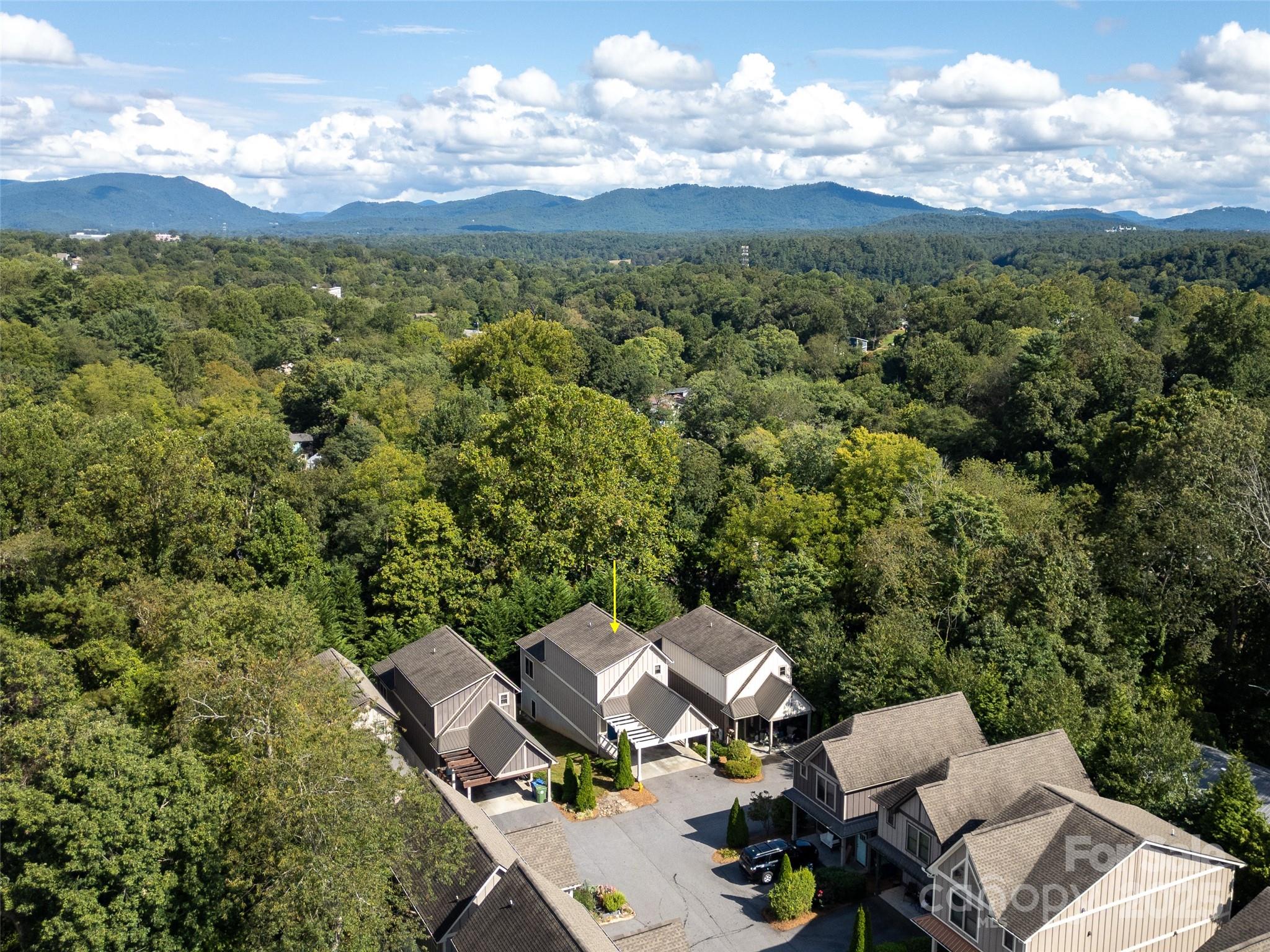 25 Gratitude Drive Asheville NC 28806