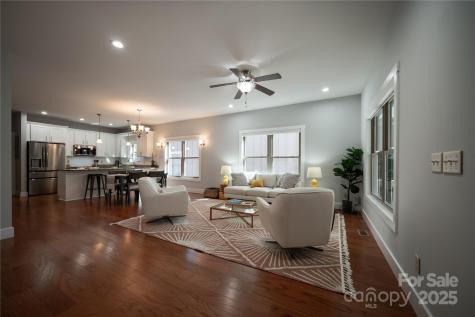 25 Gratitude Drive Asheville NC 28806