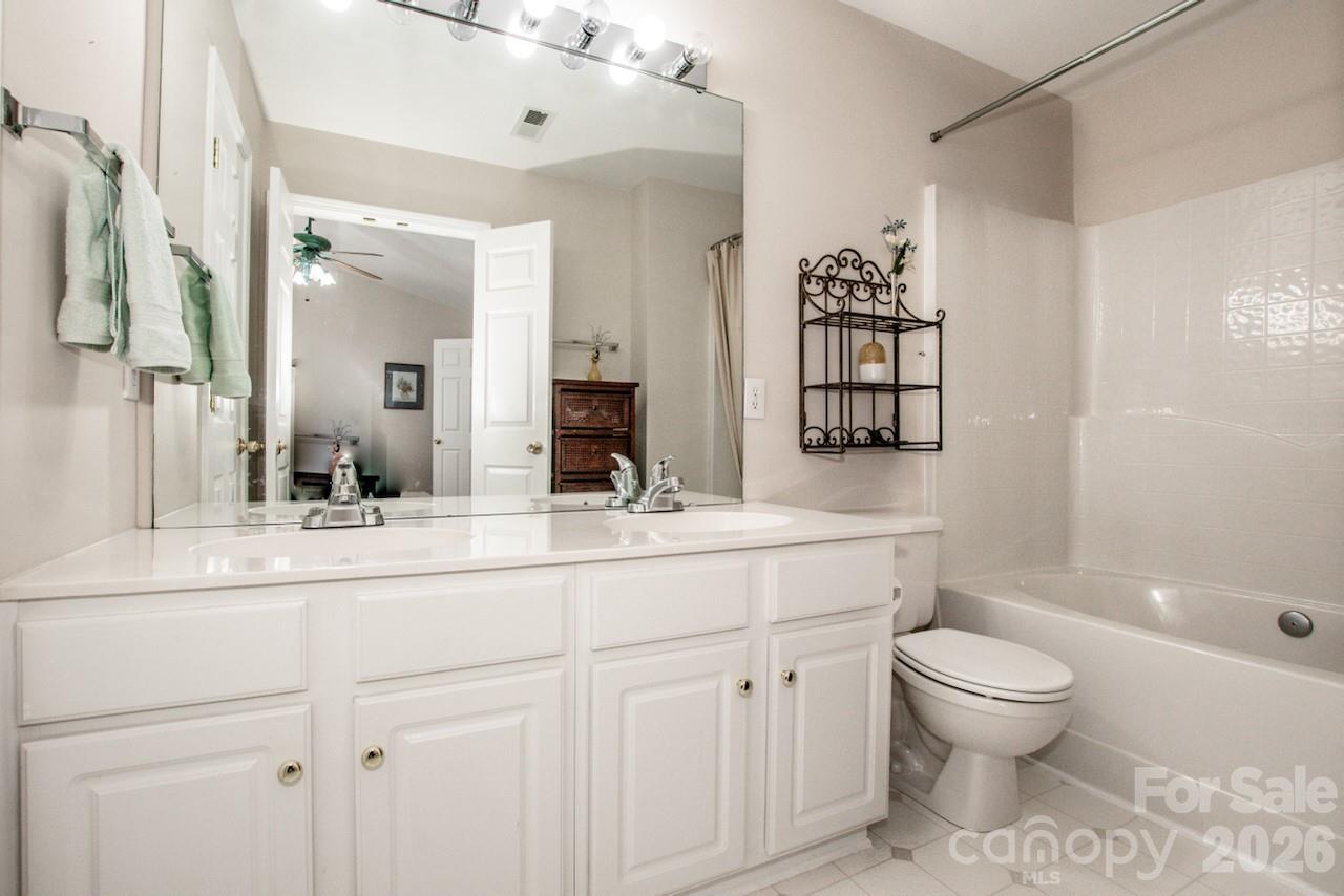 3233 Mannington Drive Charlotte NC 28270