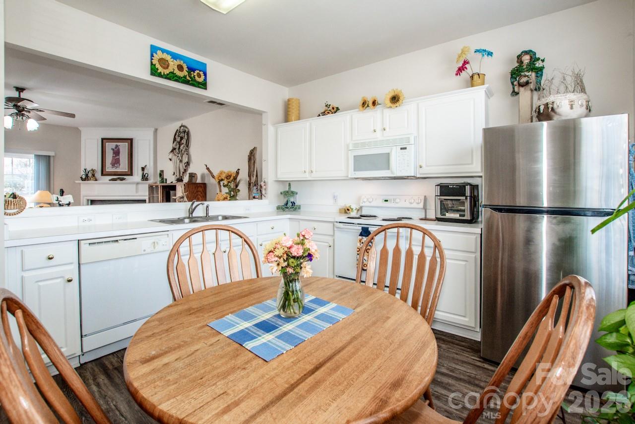 3233 Mannington Drive Charlotte NC 28270