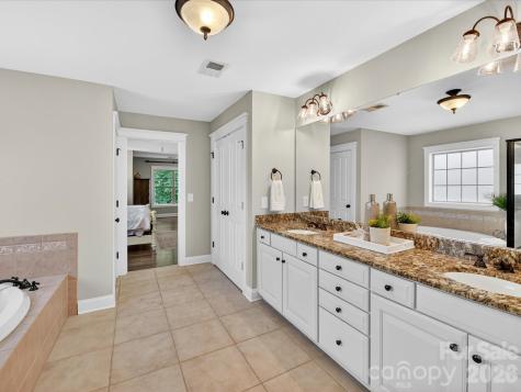 5607 Open Book Lane Charlotte NC 28270