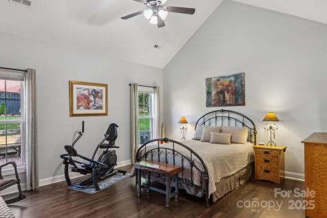 337 Stratford Road Asheville NC 28804