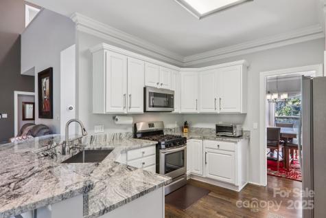 337 Stratford Road Asheville NC 28804