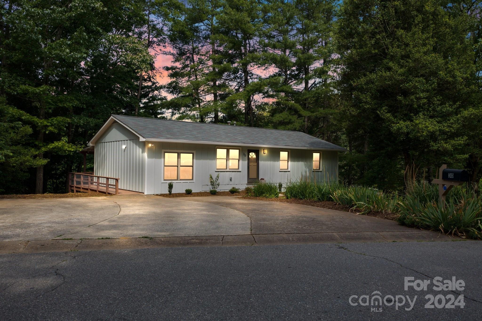 30 Evelake Drive Asheville NC 28806