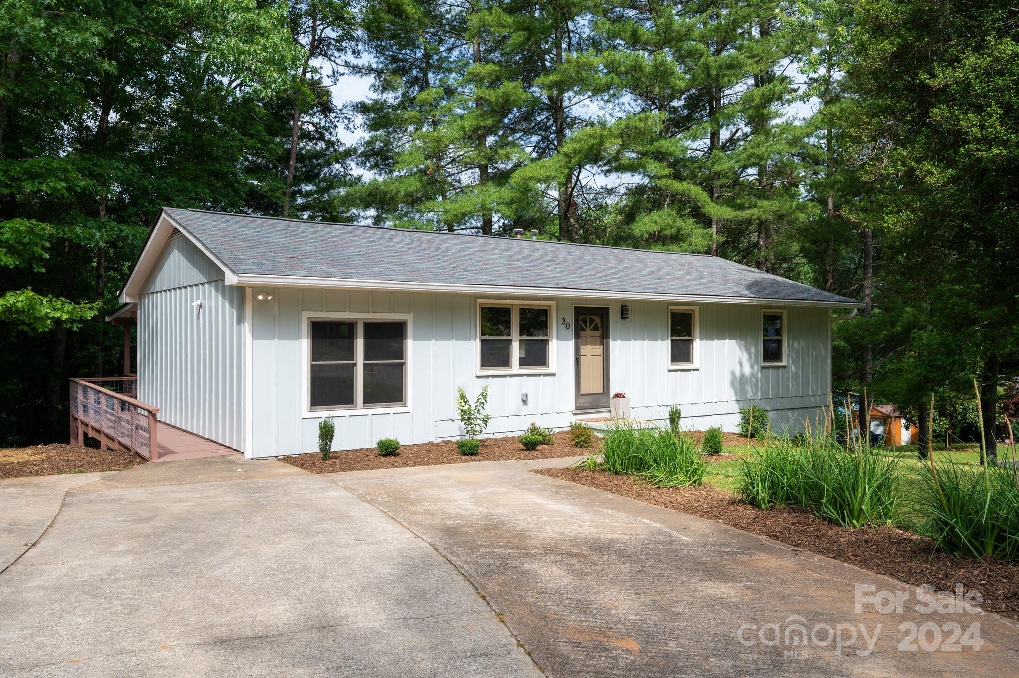 30 Evelake Drive Asheville NC 28806