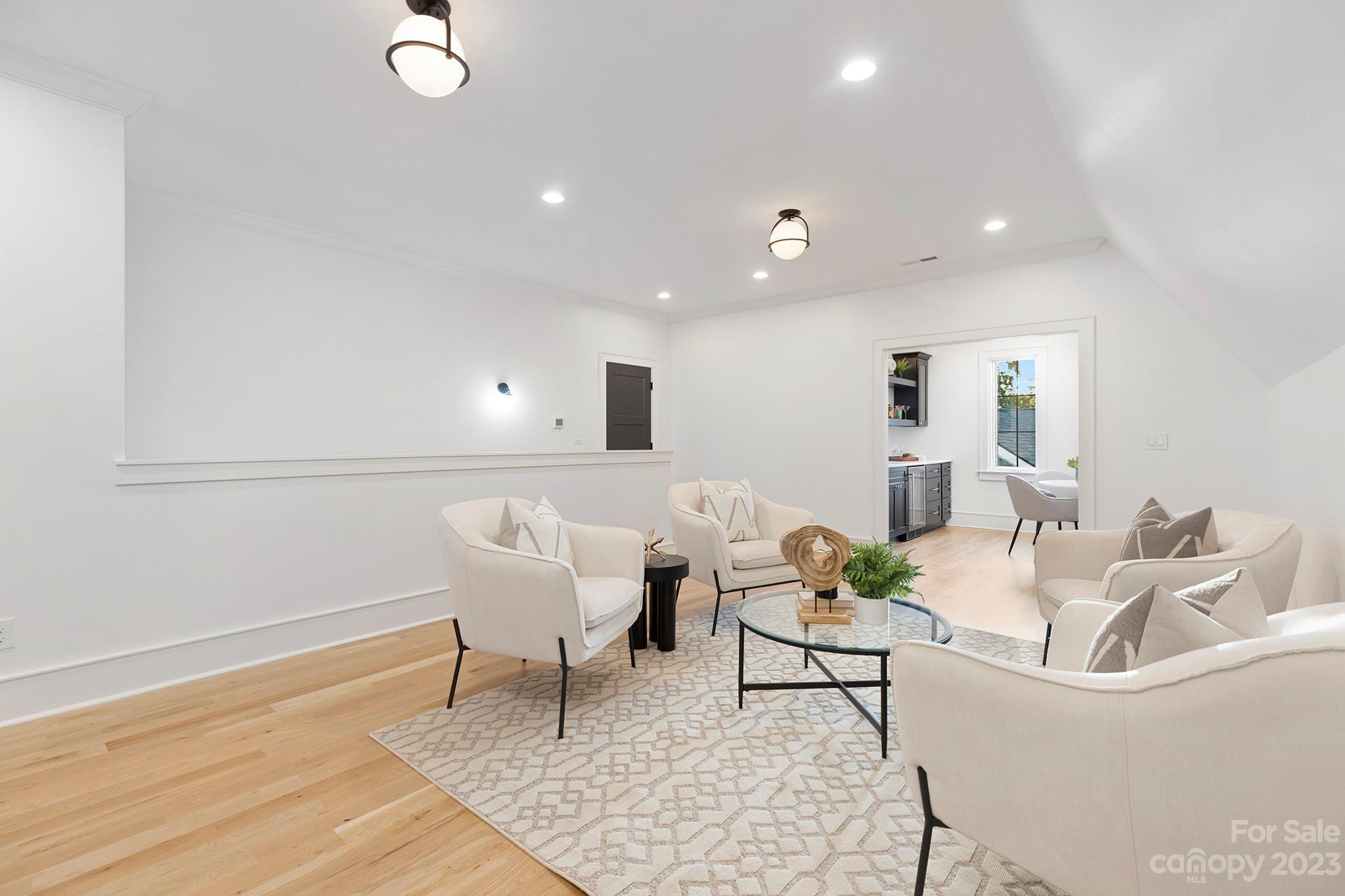 632 Ideal Way Charlotte NC 28203