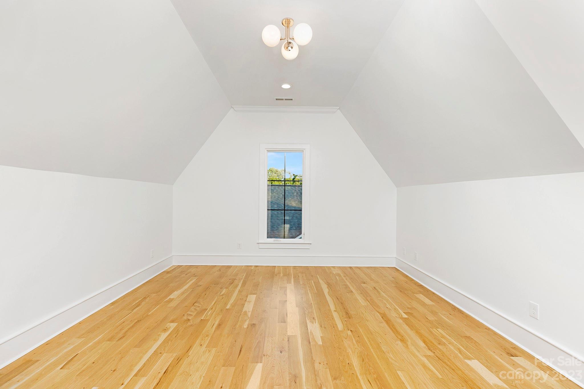 632 Ideal Way Charlotte NC 28203