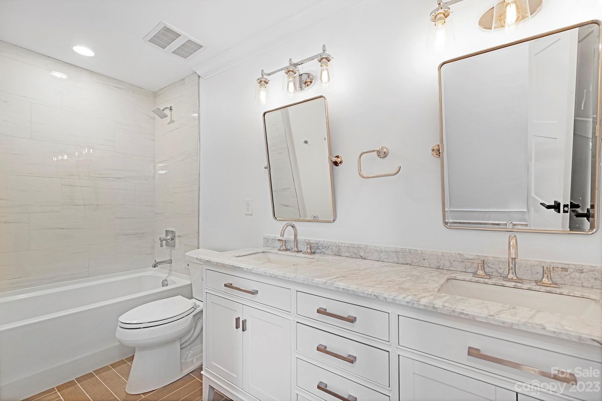 632 Ideal Way Charlotte NC 28203