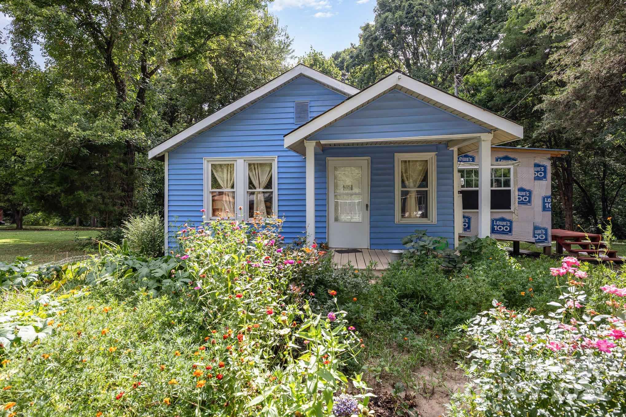 1110 Wall Street Statesville NC 28677