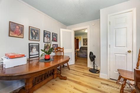 1110 Wall Street Statesville NC 28677