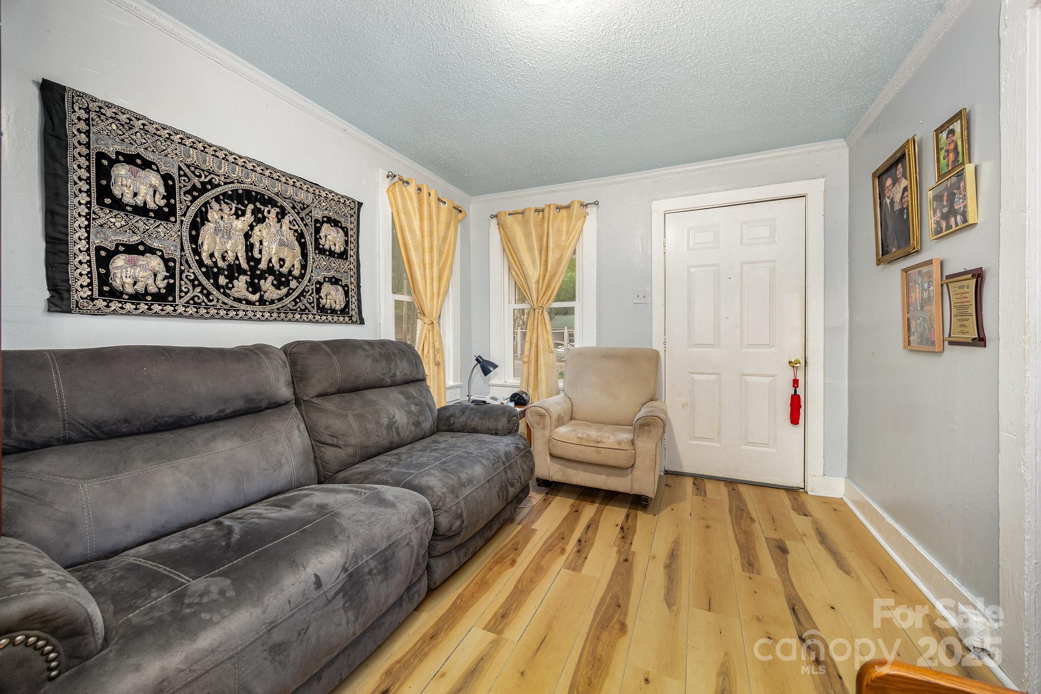 1110 Wall Street Statesville NC 28677