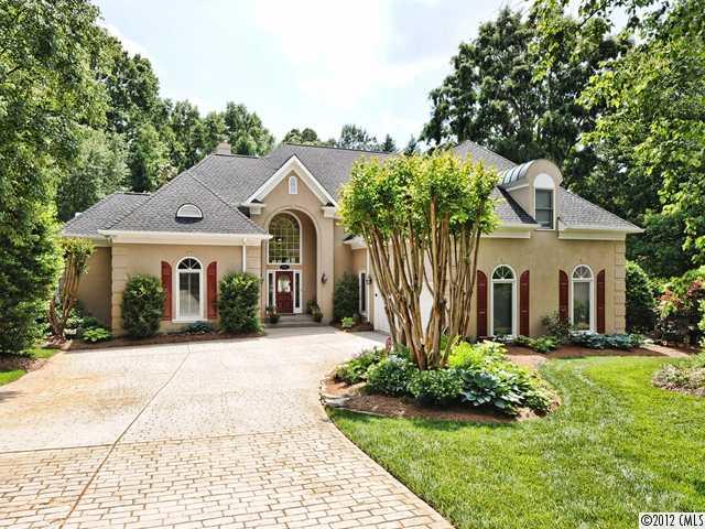 2505 Chelsea Place Court Charlotte NC 28211