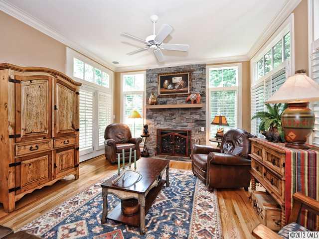 2505 Chelsea Place Court Charlotte NC 28211