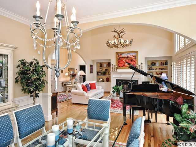 2505 Chelsea Place Court Charlotte NC 28211