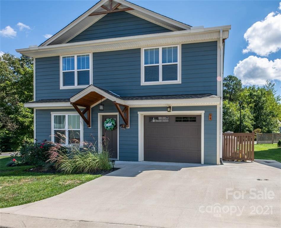 94 Towne Place Clyde NC 28721
