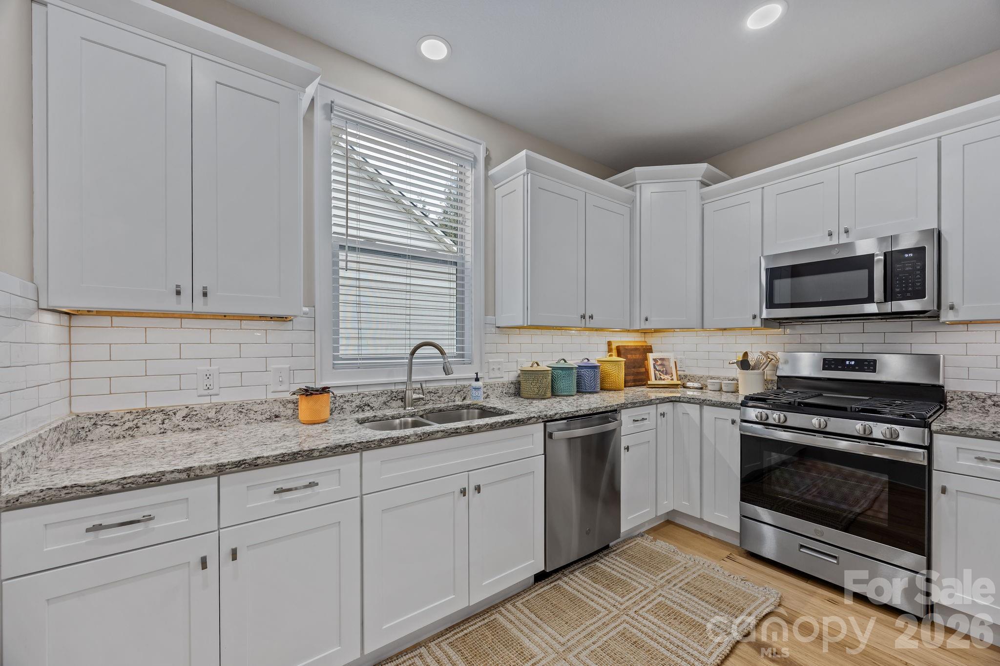 43 Burlington Lane Fletcher NC 28732