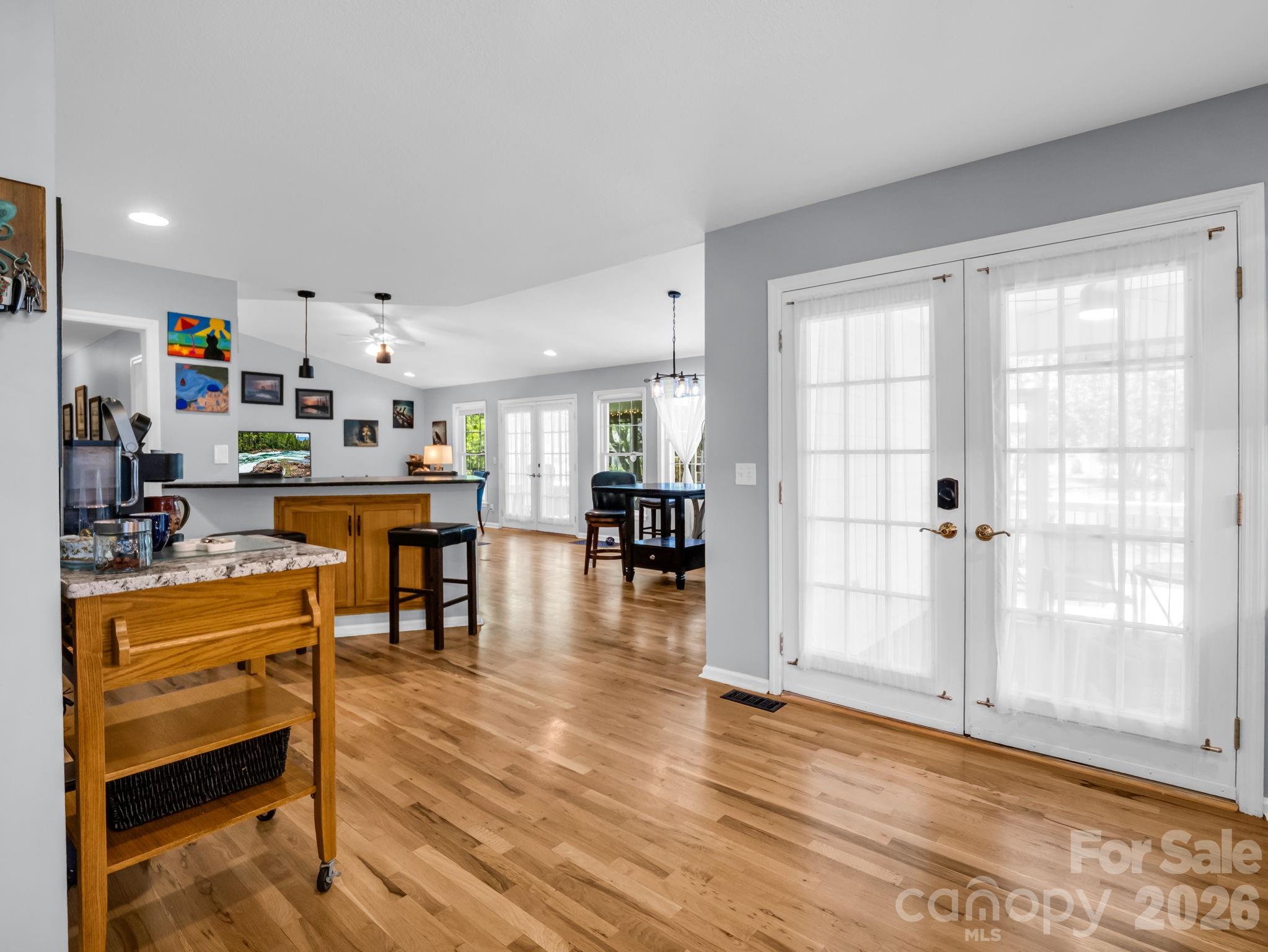 179 Kingfisher Lane Mills River NC 28759