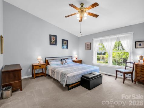 179 Kingfisher Lane Mills River NC 28759