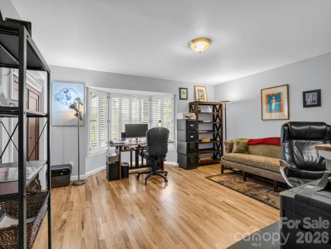 179 Kingfisher Lane Mills River NC 28759